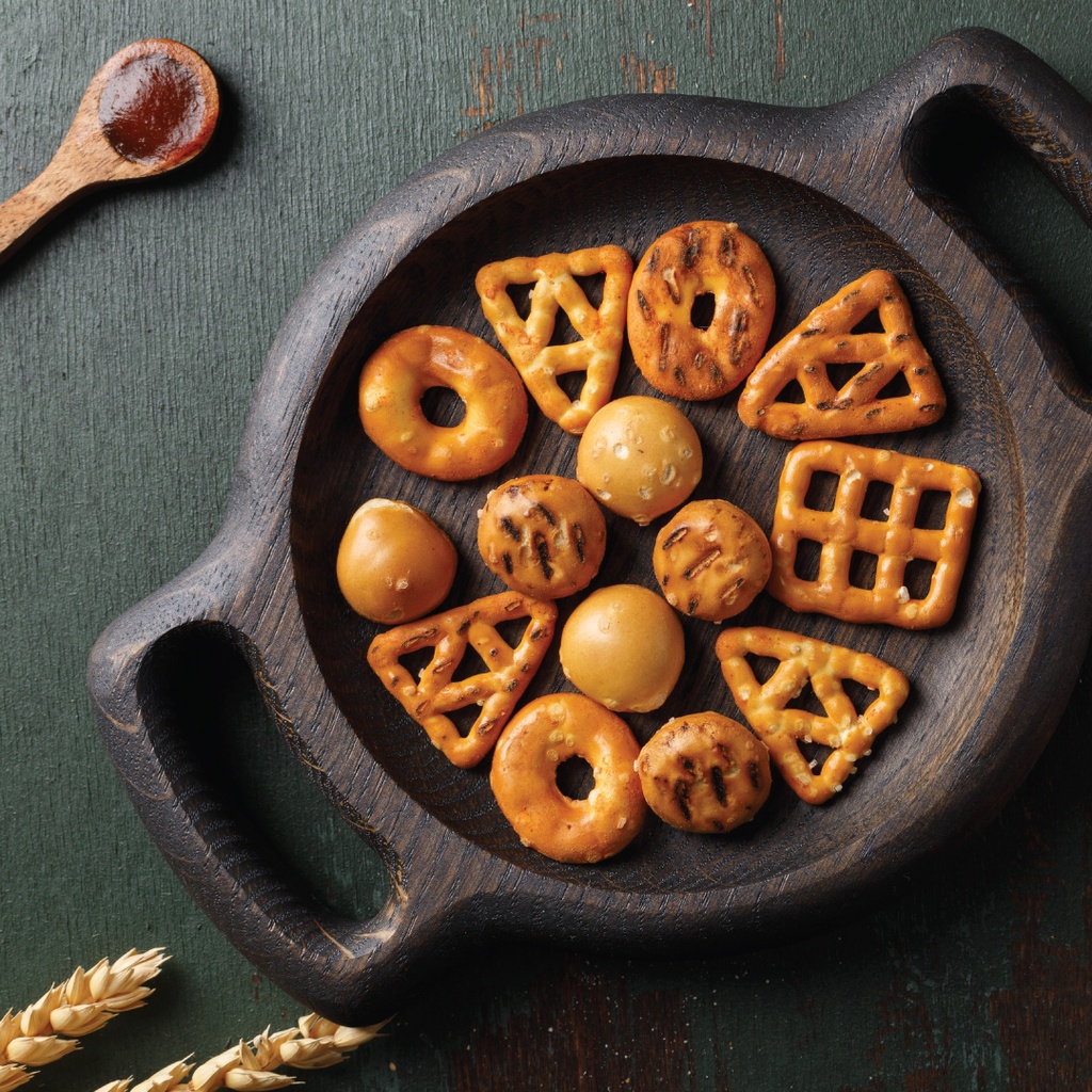 Party Mix Pretzel